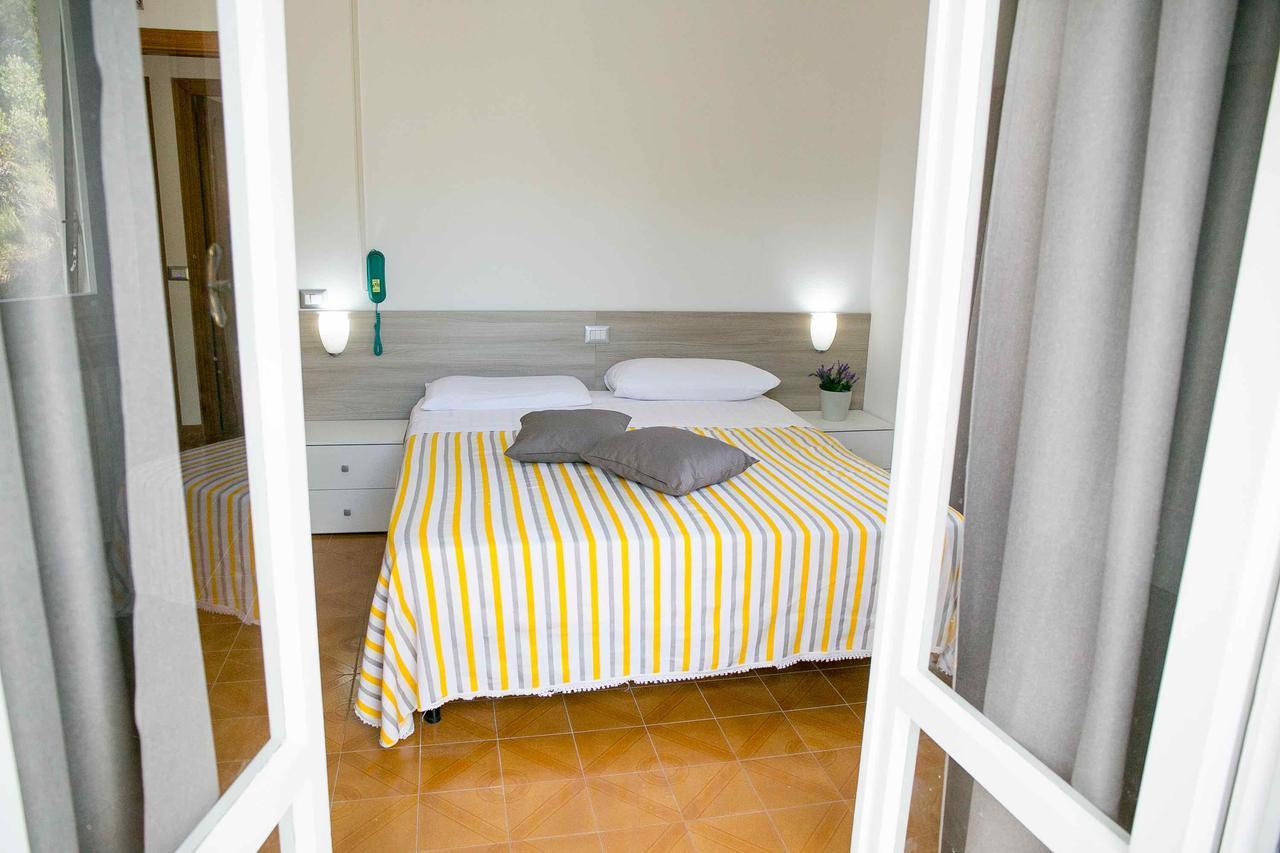 Primo Sole Bed & Breakfast Cupra Marittima Exterior photo